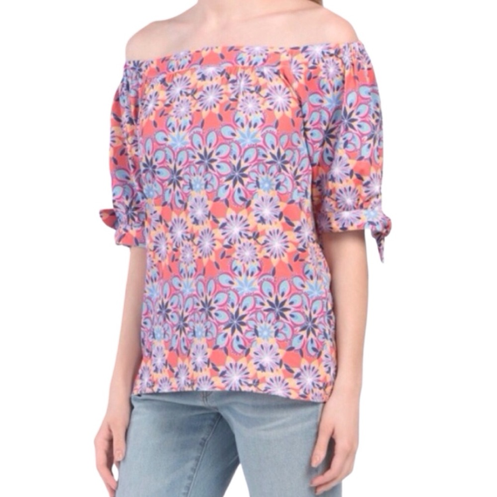 Tracy Negoshian Lisa off the Shoulder Abstract Flowers Blouse (NWT) (Size: XXS)
